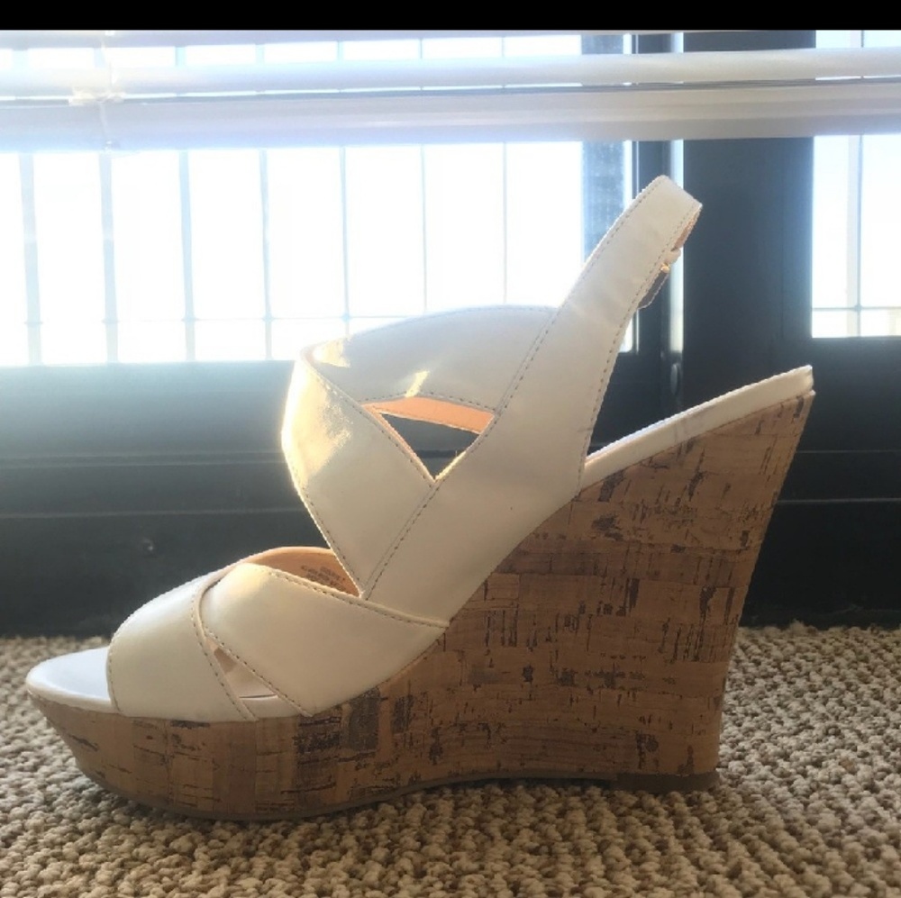 Guess wedge sandal